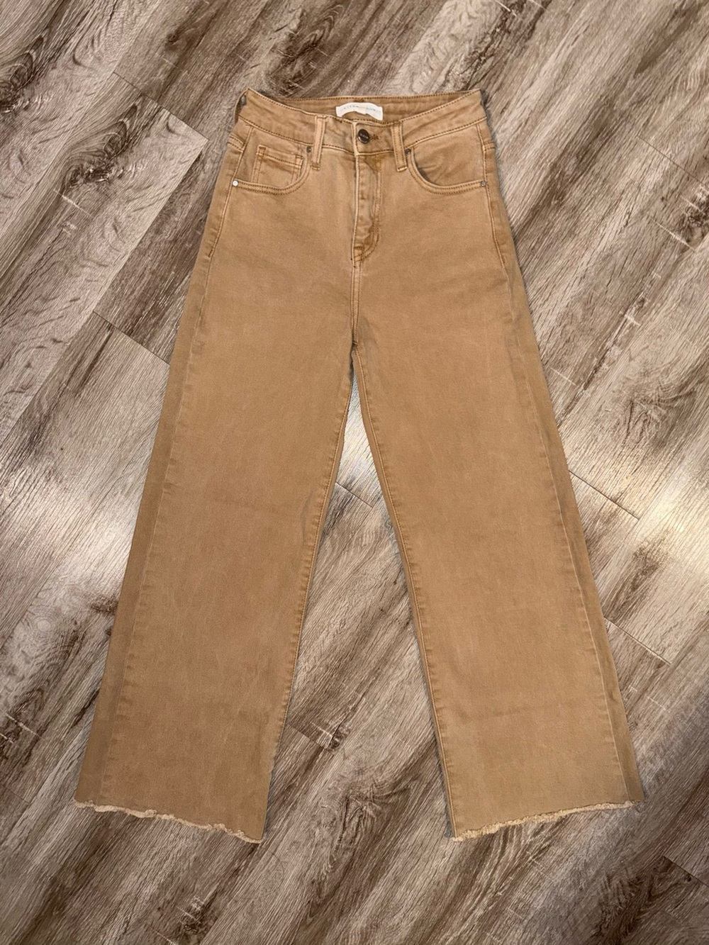 Risen Wide Leg Jeans Camel Tan color size 1/25 *CUT HEM*